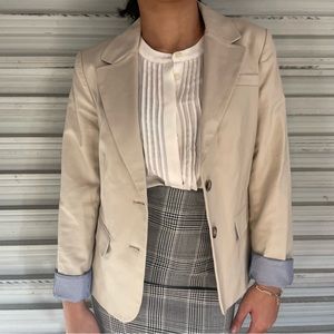 Beige blazer!